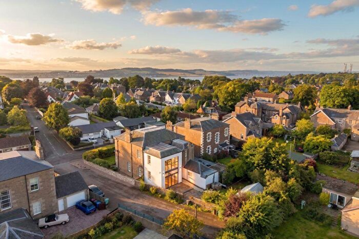 5 Bedroom Flat For Sale In Fintry Place, Broughty Ferry, DD5