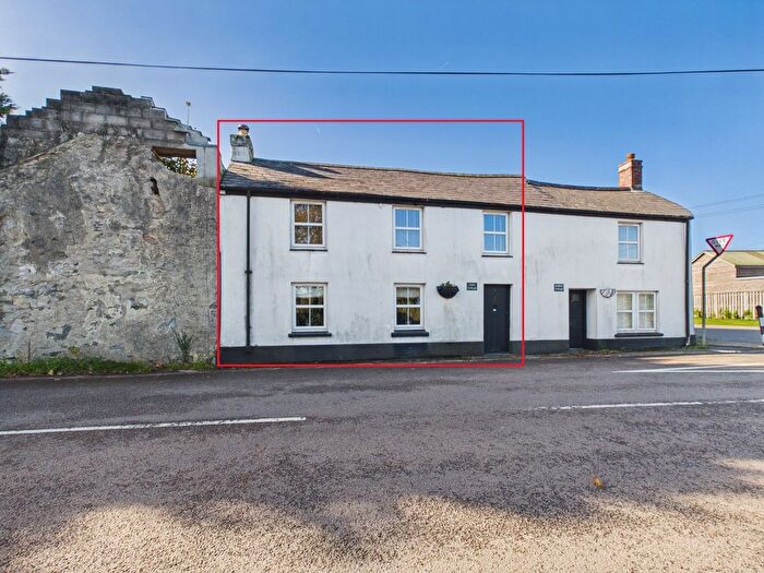 3 Bedroom Cottage For Sale In Sparnon Gate, Redruth, TR16