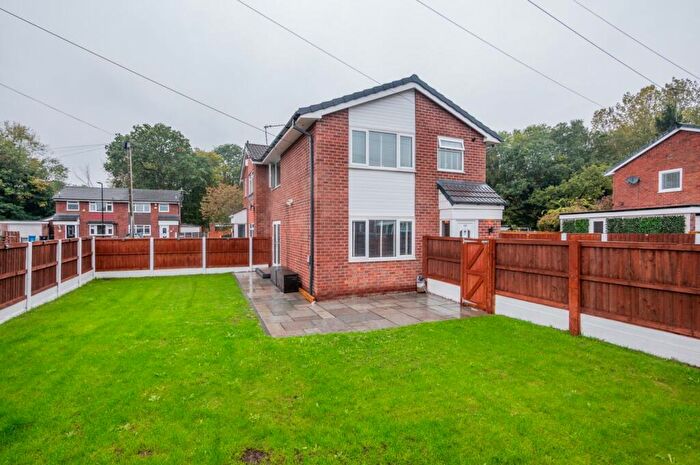 3 Bedroom Semi-Detached House For Sale In Forest Gardens, Partington, Manchester, M31