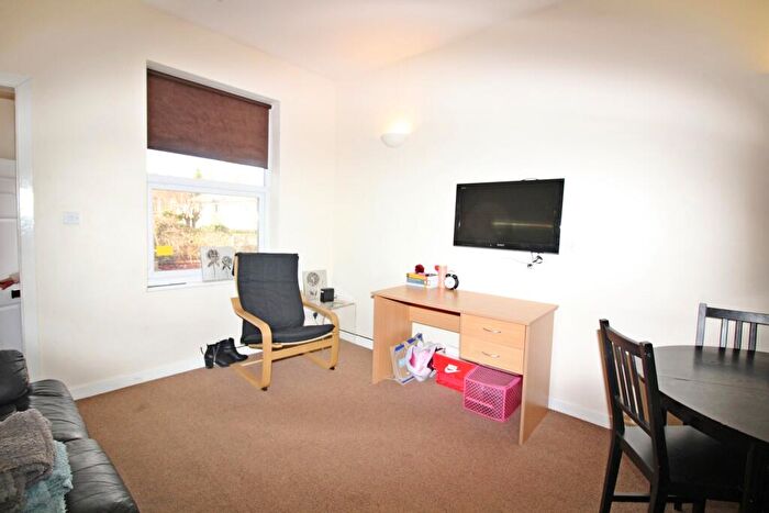 3 Bedroom Duplex To Rent In Southgrove Road, Sheffield, S10