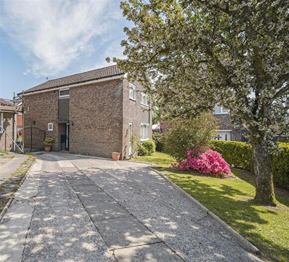 4 Bedroom Detached House For Sale In Llwyn-Yr-Hebog, Cwmrhydyceirw, SA6