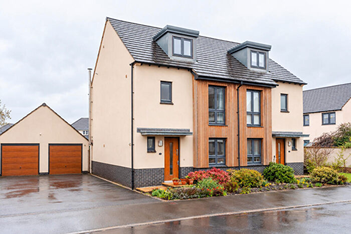 4 Bedroom Semi-Detached House For Sale In Alexander Road, Frenchay, BS16