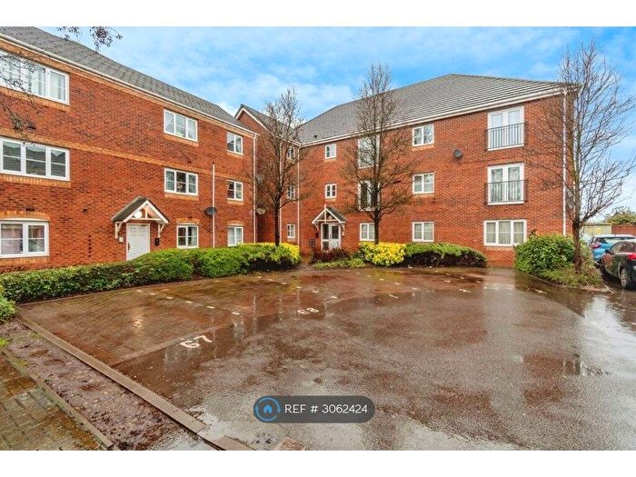 2 Bedroom Flat To Rent In The Avenue, Wednesbury, WS10
