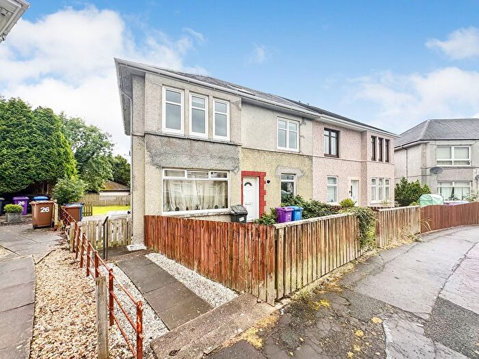 3 Bedroom Flat For Sale In Harper Crescent, Largs, KA30