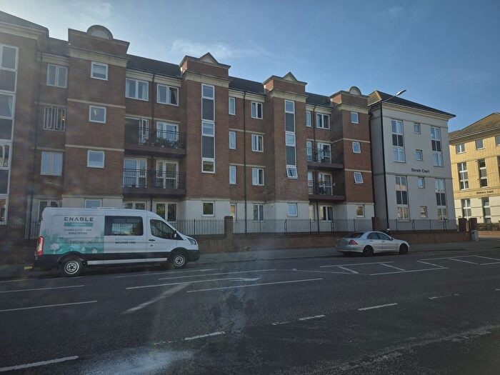 1 Bedroom Flat For Sale In Flat, Darwin Court, Harold Road, Margate, Kent, CT9