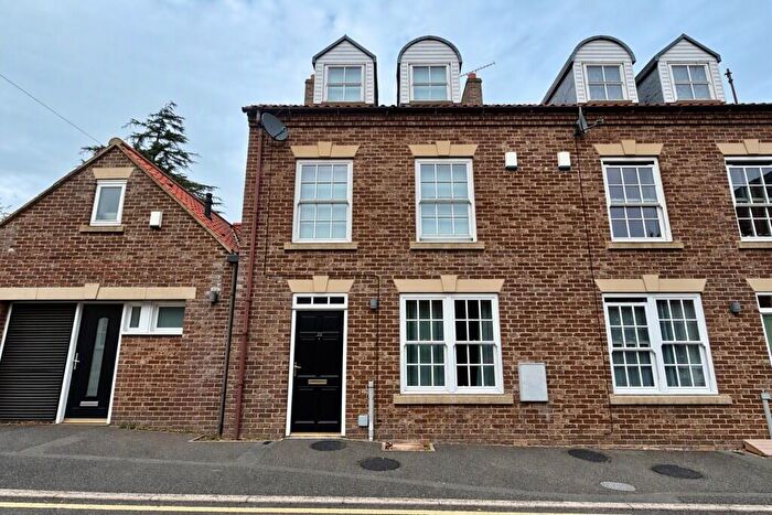 4 Bedroom Town House For Sale In A Priestgate, Barton-upon-humber, Lincolnshire, DN18