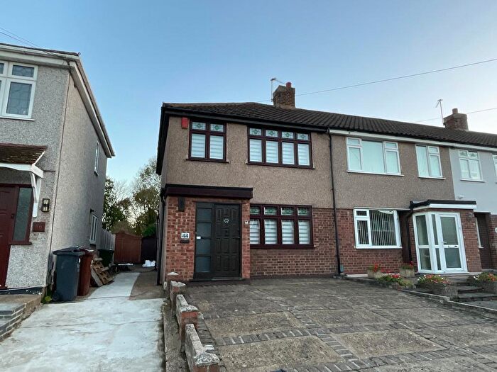 3 Bedroom End Of Terrace House For Sale In Eastbrook Drive, Romford, Essex, RM7