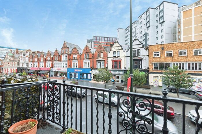 1 Bedroom Flat For Sale In Holdenhurst Road, Bournemouth, BH8