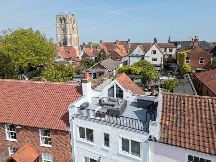 3 Bedroom Town House For Sale In Cliff Cottages, Beccles, NR34