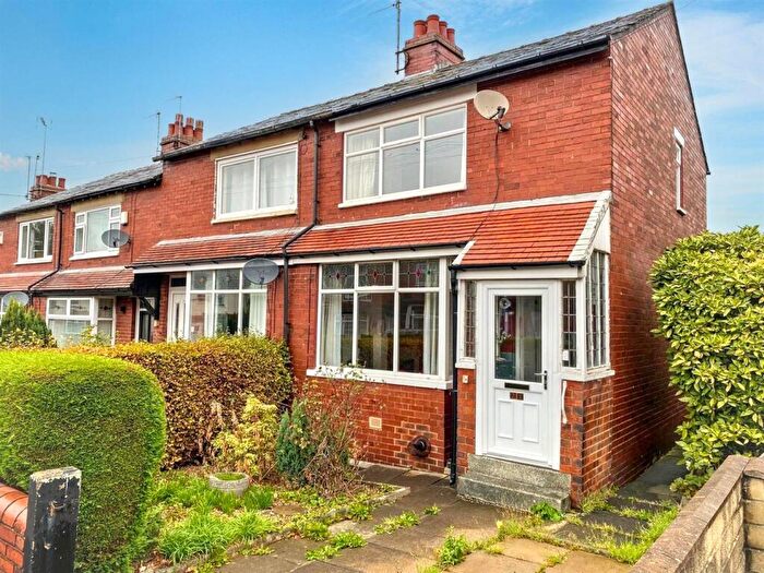 2 Bedroom Terraced House For Sale In Scholey Road, Brighouse, HD6