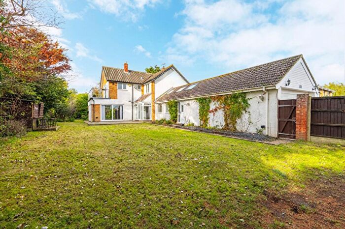 5 Bedroom Detached House For Sale In Lowestoft Road, Gorleston, NR31