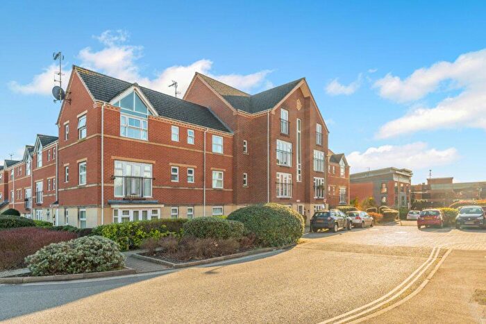 2 Bedroom Apartment To Rent In Purston House, Alma Road, Banbury, OX16