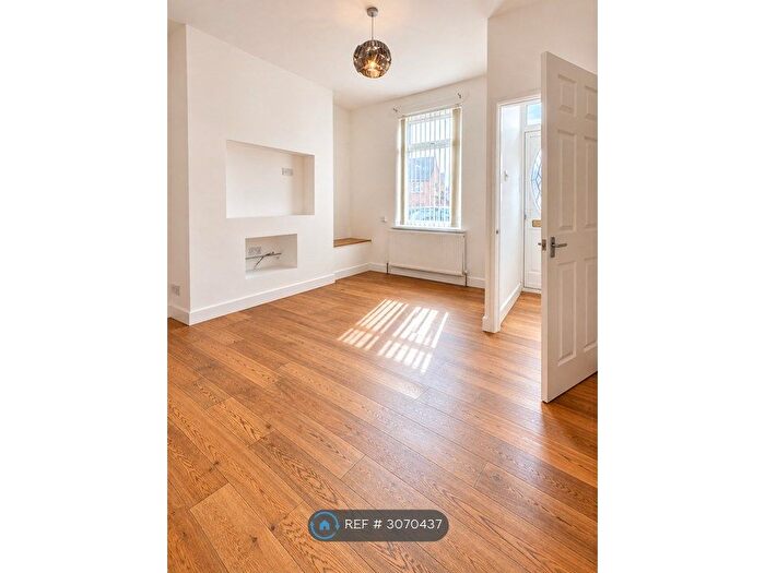 3 Bedroom Terraced House To Rent In Burton Road, Barnsley, S71