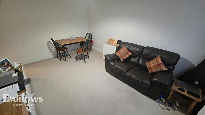 2 Bedroom Maisonette For Sale In Wilson Place, Maerdy, Ferndale, CF43