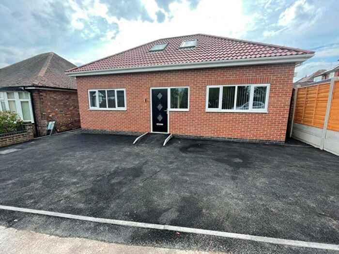 4 Bedroom Bungalow To Rent In A Broadway East, Carlton, Nottingham, NG4