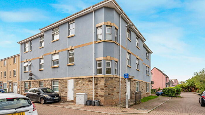 2 Bedroom Flat For Sale In Junction Gardens, Plymouth, PL4