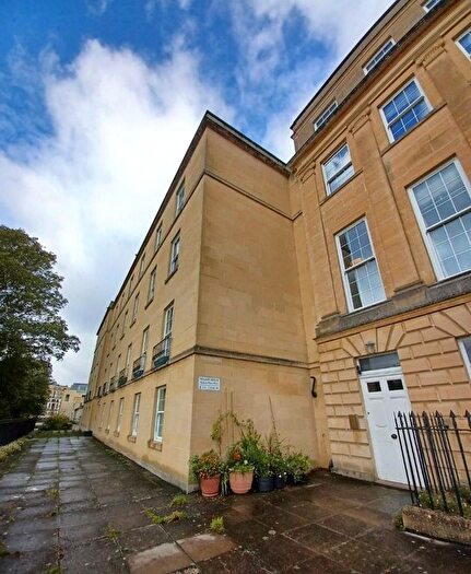 4 Bedroom Flat To Rent In Nelson Place West, Bath, Somerset, BA1