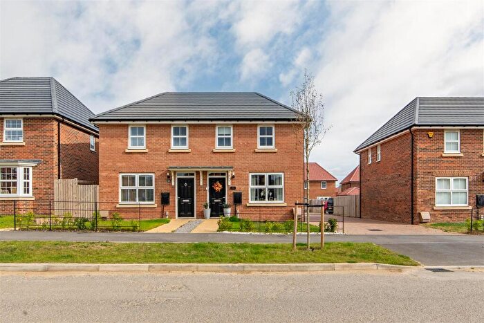 3 Bedroom Semi-Detached House For Sale In Meadow Hill, Newcastle Upon Tyne, NE15