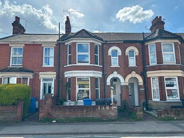 2 Bedroom Flat For Sale In Foxhall Road, Ipswich, IP3