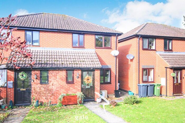 2 Bedroom Semi-Detached House For Sale In Smiths Orchard, Off Cambridge Street, Rugby, CV21