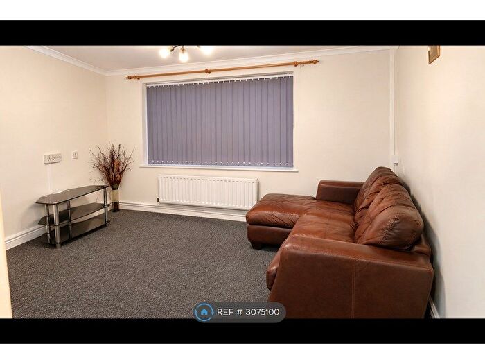 1 Bedroom Flat To Rent In Ringstead Drive, Manchester, M40