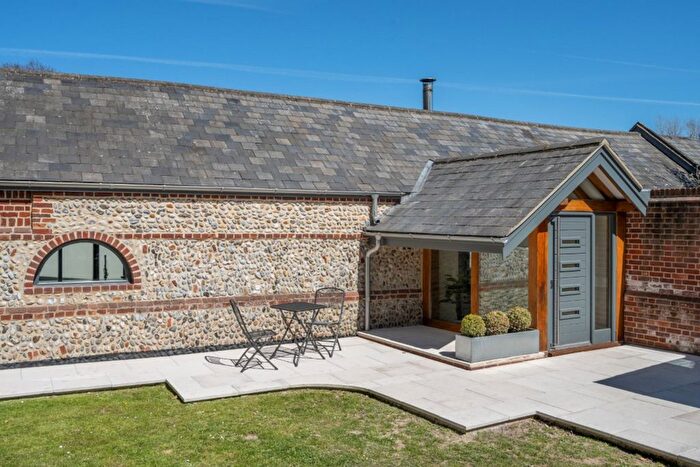 3 Bedroom Barn Conversion For Sale In Manor Farm Road, Great Yarmouth, NR29