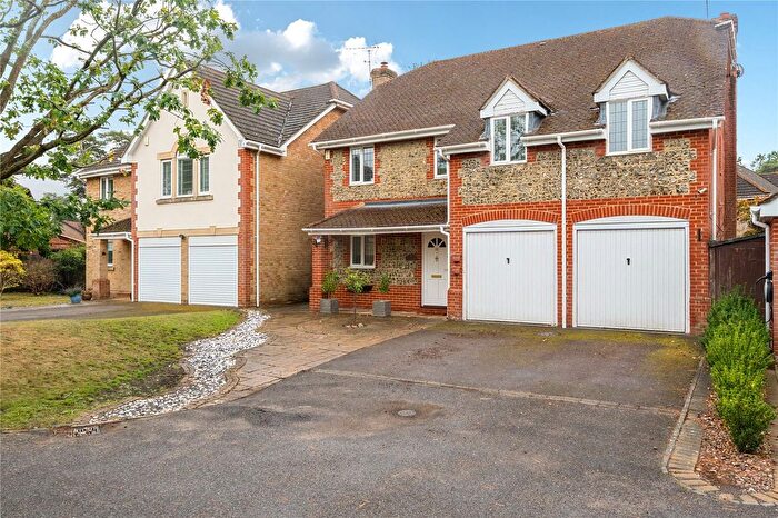 5 Bedroom Detached House For Sale In Ridgewood Drive, Frimley, Camberley, Surrey, GU16