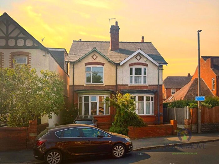 3 Bedroom Semi-Detached House For Sale In Beauty Bank, Cradley Heath, West Midlands, B64