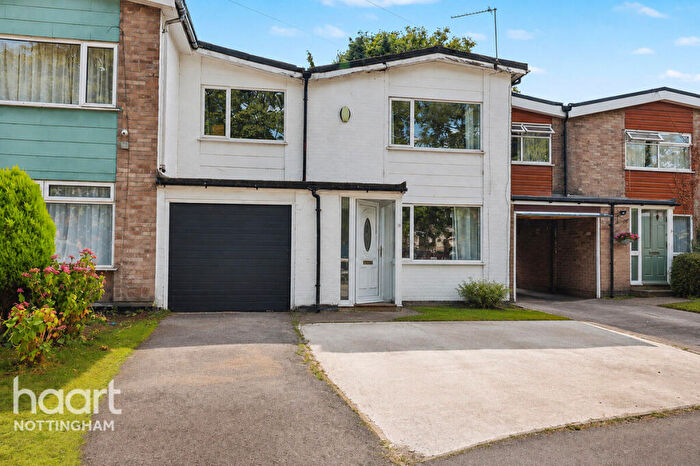 4 Bedroom Terraced House For Sale In Forsythia Gardens, Old Lenton, NG7