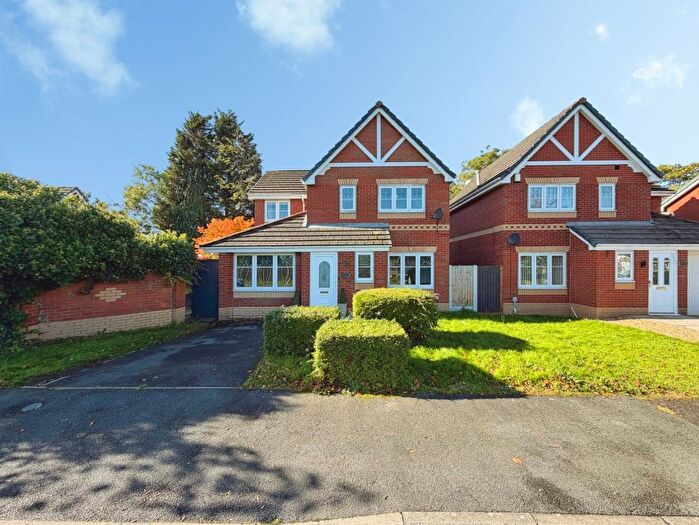 4 Bedroom Detached House For Sale In Foxdene, Little Sutton, CH66