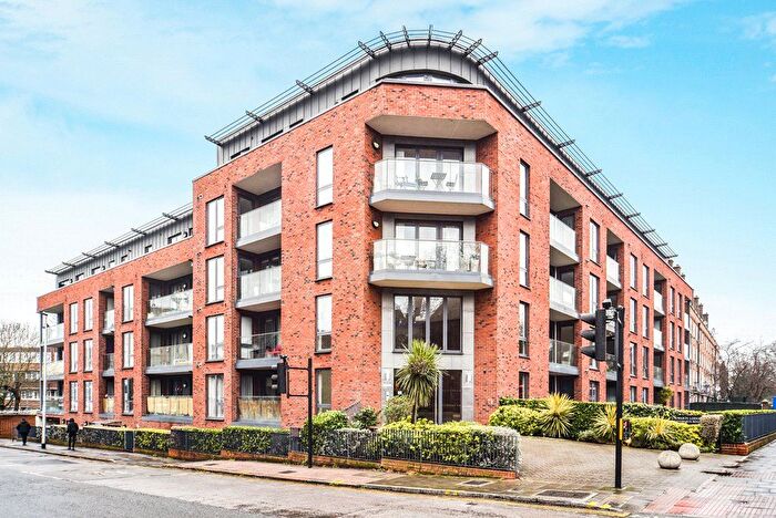 1 Bedroom Flat For Sale In Stewarts Road, Wandswort, SW8
