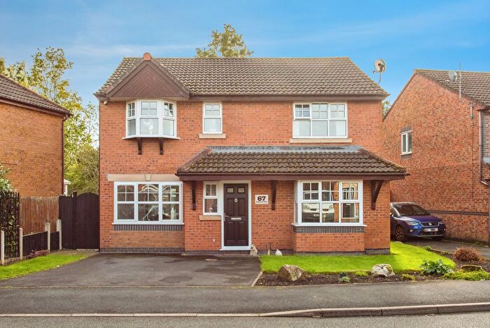 4 Bedroom Detached House For Sale In Hedgerows Road, Leyland, Lancashire, PR26