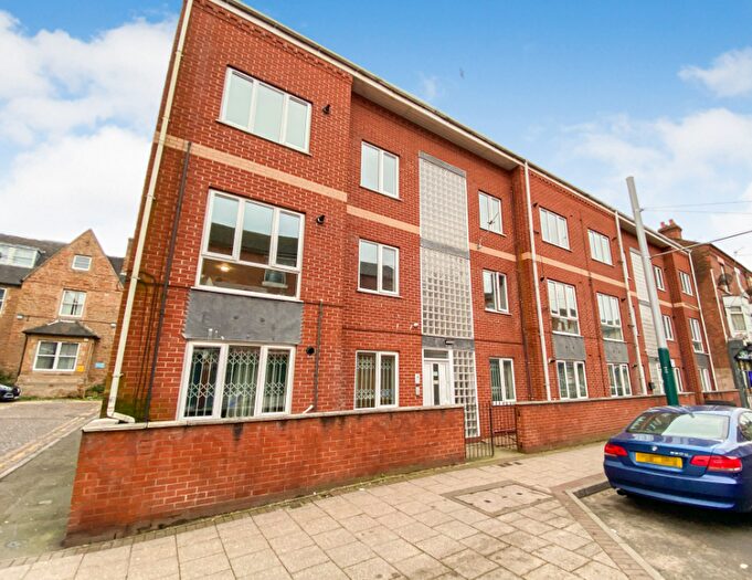 3 Bedroom Flat To Rent In Radford Road, Hyson Green, NG7