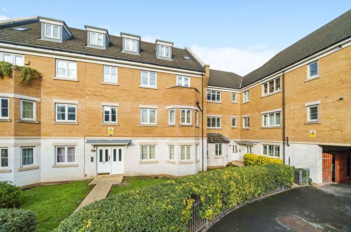 1 Bedroom Flat To Rent In Blakes Road, London, SE15