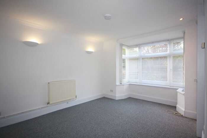 1 Bedroom Flat To Rent In Osborne Villas, Hove, BN3