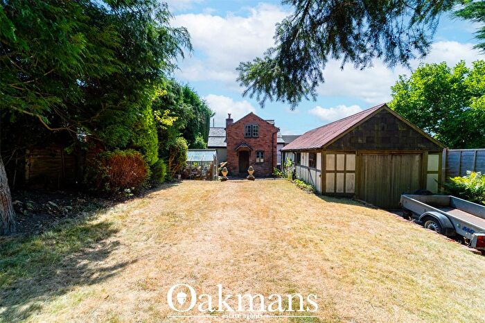 3 Bedroom Detached House For Sale In Barley Mow Lane, Bromsgrove, B61