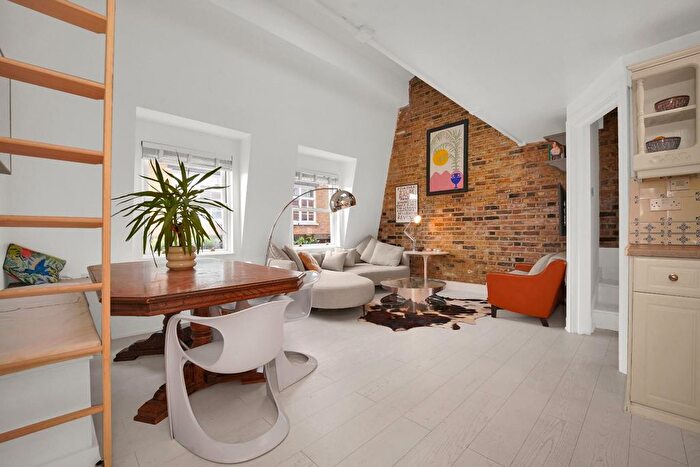 1 Bedroom Flat For Sale In Archer Street, Soho, W1D