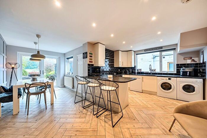 3 Bedroom Semi-Detached House For Sale In Outwood Lane, Bletchingley, Redhill, RH1