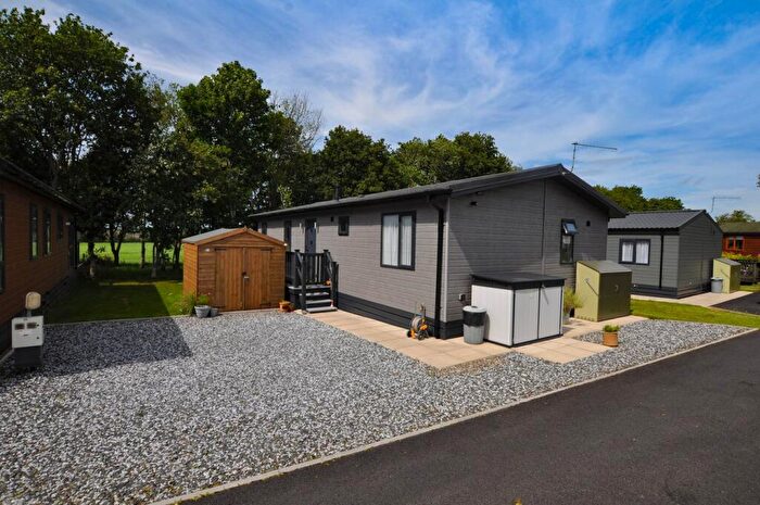 2 Bedroom Park Home For Sale In Merley House Lane, Wimborne, BH21