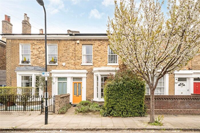 3 Bedroom Terraced House For Sale In Lavender Grove, Hackney, London, E8