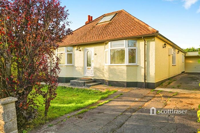 3 Bedroom Bungalow To Rent In Fernhill Road, Begbroke, Kidlington, OX5