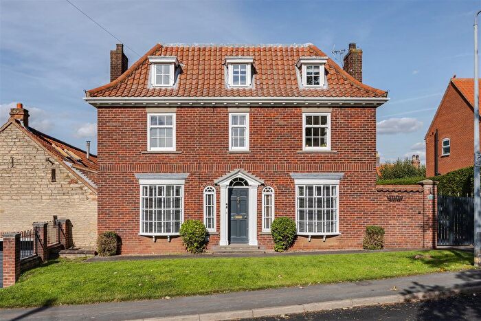 4 Bedroom Detached House For Sale In Market Hill, Winteringham, DN15