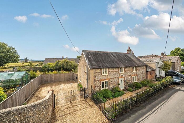 3 Bedroom Link Detached House For Sale In East Street, Winterborne Kingston, Blandford Forum, DT11