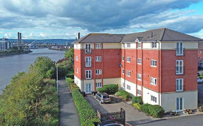 2 Bedroom Flat For Sale In Argosy Way, Newport, NP19