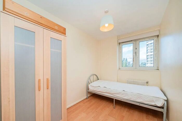 3 Bedroom Flat To Rent In Brandon Estate, Brandon Estate, SE17