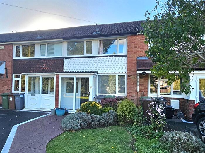 2 Bedroom Terraced House For Sale In Gaydon Road, Solihull, B92