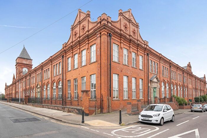 2 Bedroom Flat For Sale In Wheatsheaf Court, Leicester, LE2