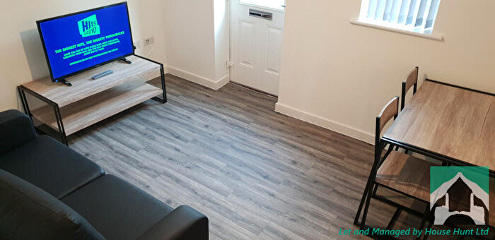 2 Bedroom Apartment To Rent In Knightwood Court, Tanners Way, Birmingham, B29
