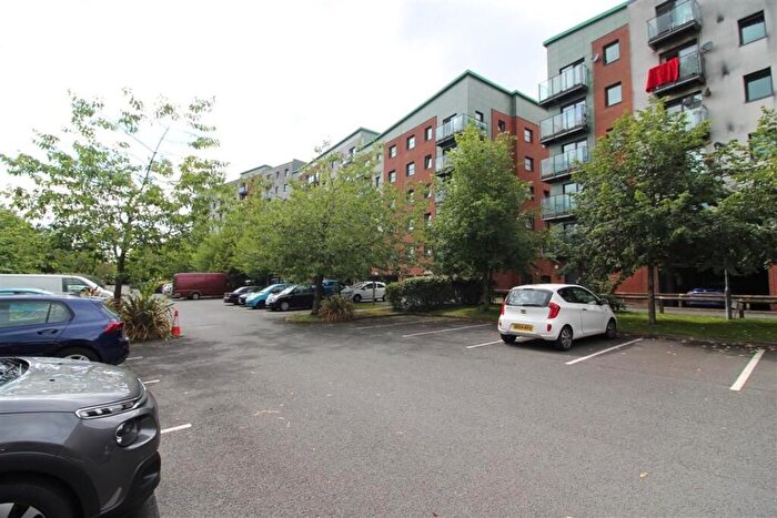 2 Bedroom Flat For Sale In Lower Hall Street, St Helens, WA10