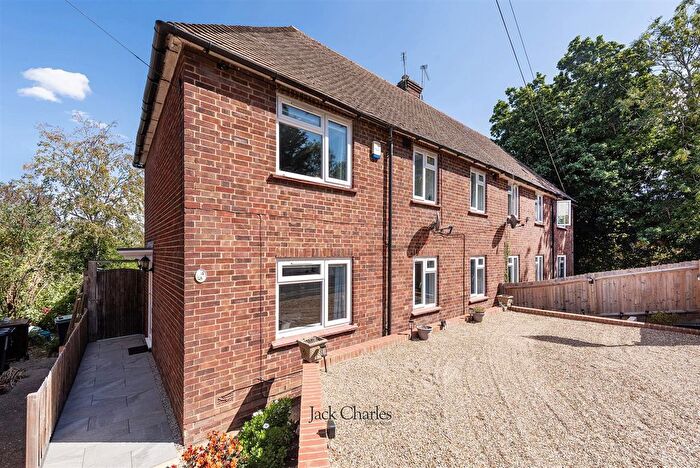 3 Bedroom Semi-Detached House For Sale In Burns Crescent, Tonbridge, TN9